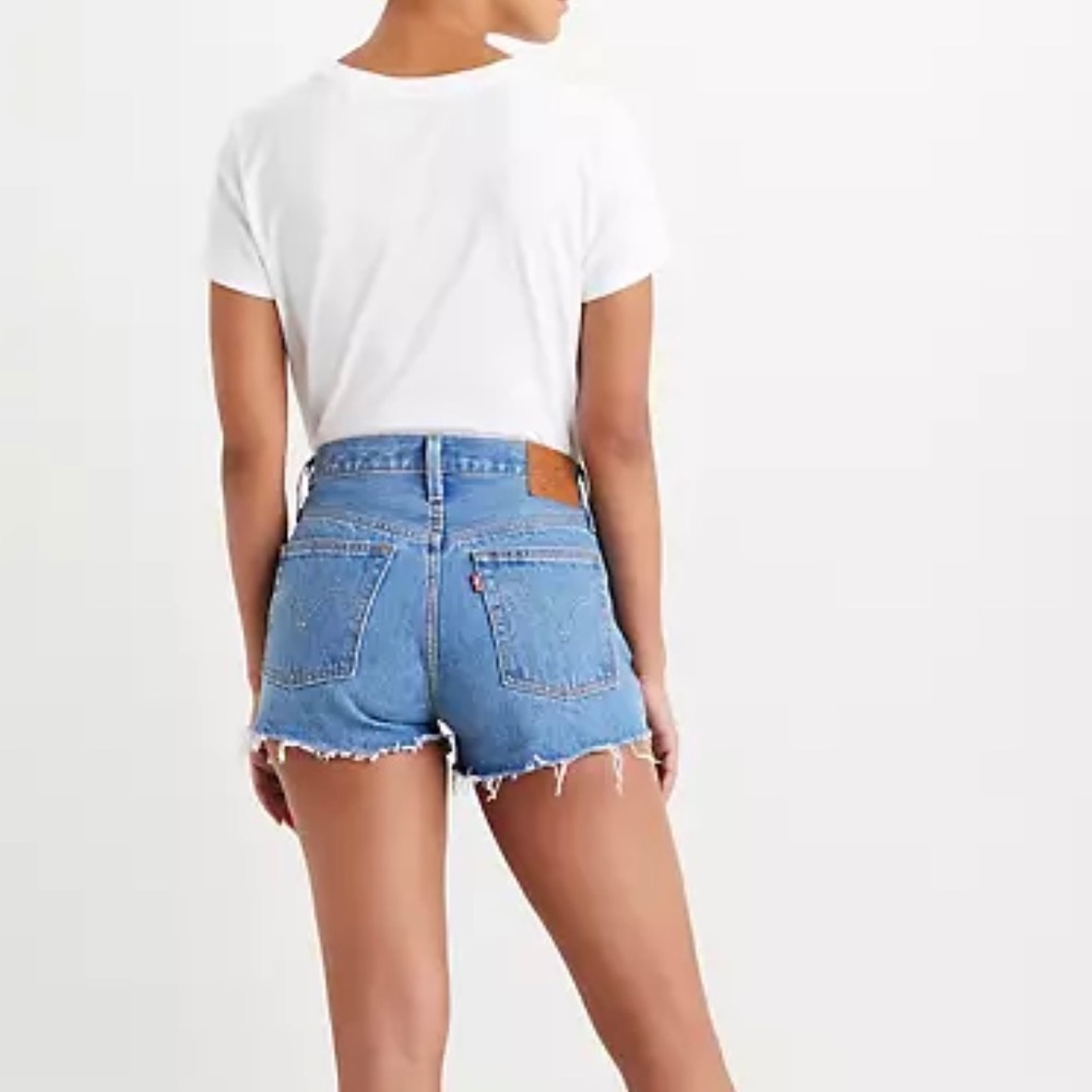 Wedge Short Levi’s size 24